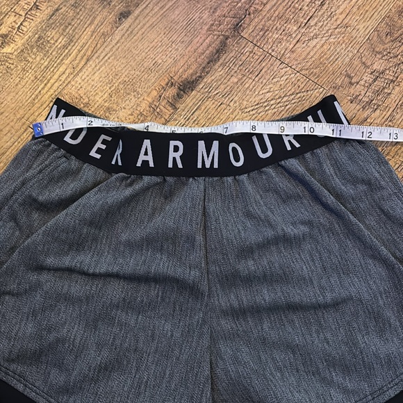 Under Armour Shorts - Picture 4 of 5
